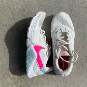 Nike Womens Legend Essential 2  cross training Running Shoes Sneakers Size 7.5